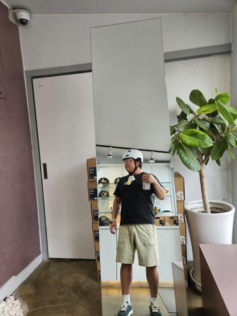 POC 크레인 착용 모습